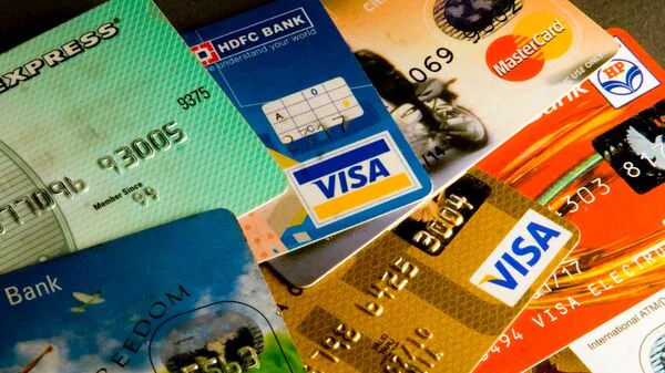 2-0-117167611-credit-cards-1-0_1681880187837_1734933928486 2-0-117167611-credit-cards-1-0_1681880187837_1734933928486